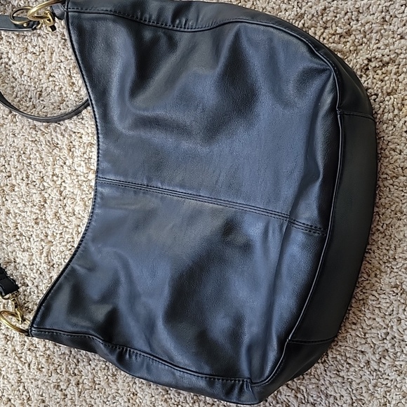 FRYE AND CO. BLACK CROSSBODY PURSE - Picture 2 of 11